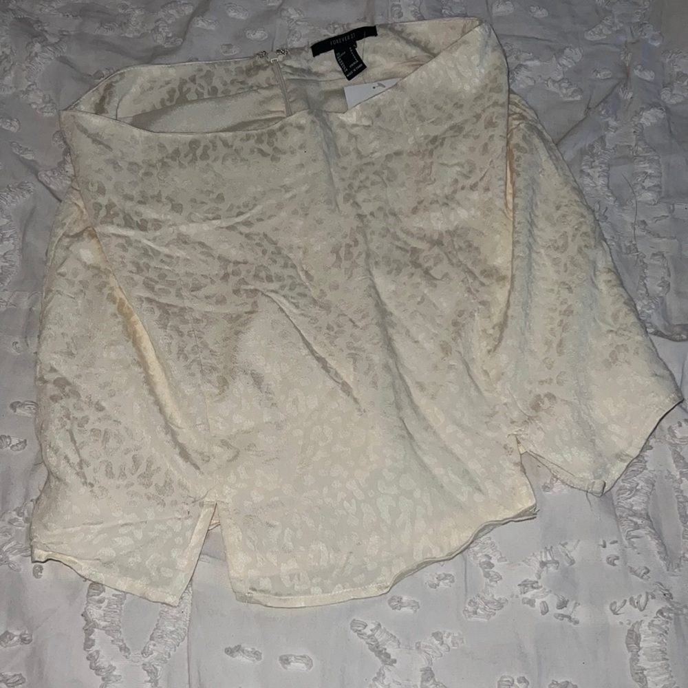 NWT White pearl leopard skirt